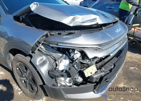 2023 Kia Niro Lx z USA, uszkodzony, nr VIN KNDCP3LE7P5089905